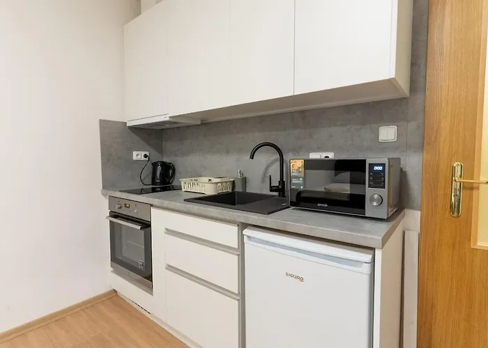 Apartment Center - Modern For 2 *